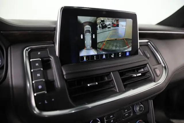 2022 Chevrolet Suburban 4WD LT