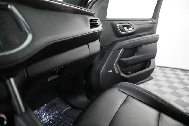2022 Chevrolet Suburban 4WD LT