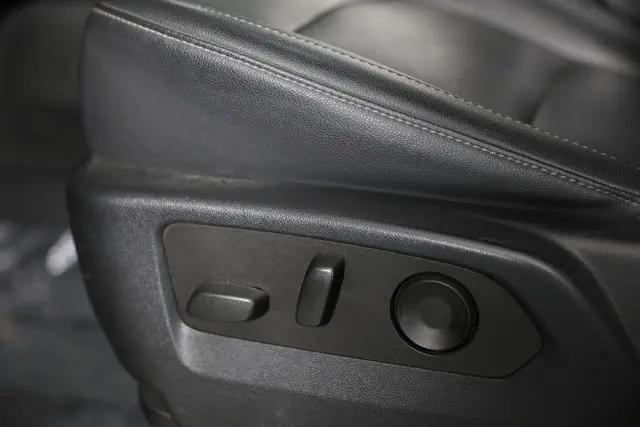 2022 Chevrolet Suburban 4WD LT