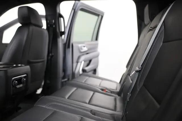 2022 Chevrolet Suburban 4WD LT