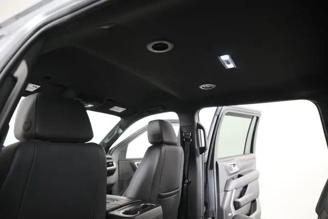 2022 Chevrolet Suburban 4WD LT