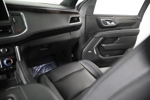 2022 Chevrolet Suburban 4WD LT