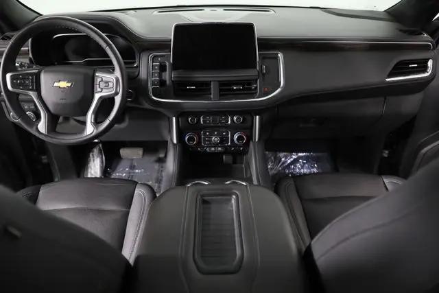 2022 Chevrolet Suburban 4WD LT