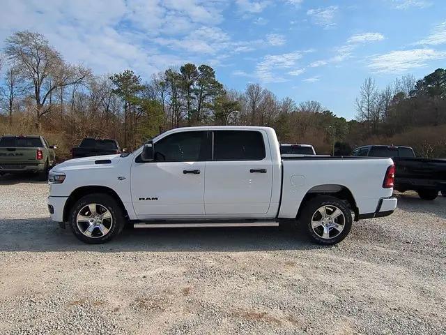 2026 Ram 1500 Express Crew Cab 4x4 57 Box