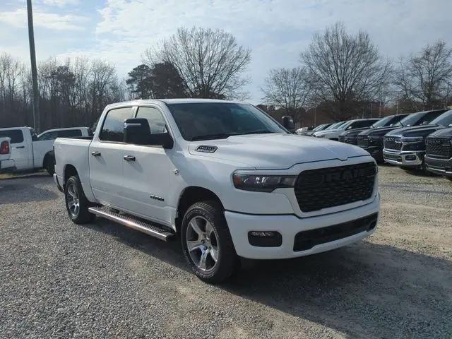 2026 Ram 1500 Express Crew Cab 4x4 57 Box