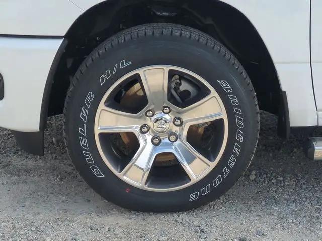 2026 Ram 1500 Express Crew Cab 4x4 57 Box