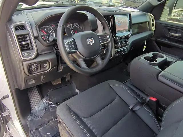 2026 Ram 1500 Express Crew Cab 4x4 57 Box