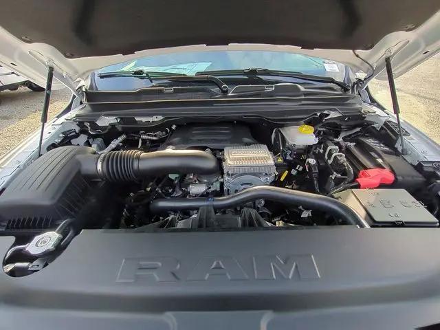 2026 Ram 1500 Express Crew Cab 4x4 57 Box