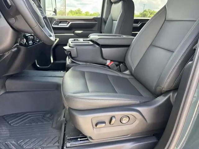 2026 Chevrolet Silverado 2500HD Crew Cab, Standard Bed, LT, 4WD