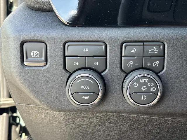 2026 Chevrolet Silverado 2500HD Crew Cab, Standard Bed, LT, 4WD