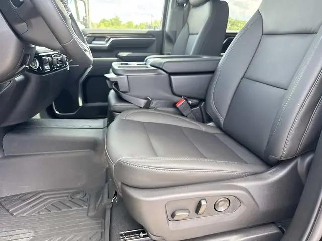 2026 Chevrolet Silverado 2500HD Crew Cab, Standard Bed, LT, 4WD