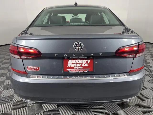 2022 Volkswagen Passat 2.0T SE