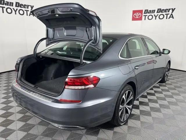 2022 Volkswagen Passat 2.0T SE