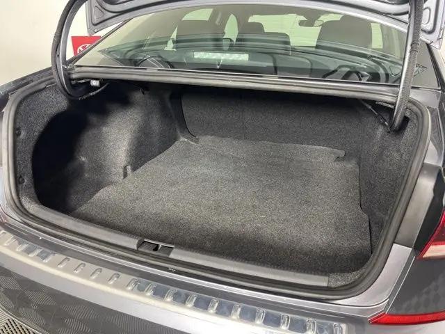 2022 Volkswagen Passat 2.0T SE