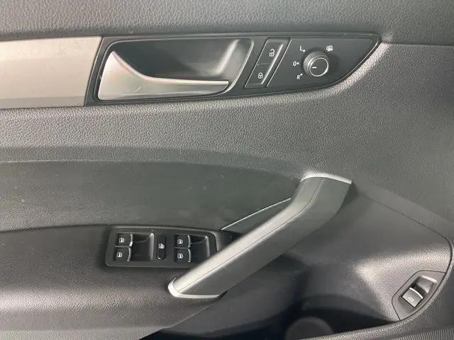 2022 Volkswagen Passat 2.0T SE