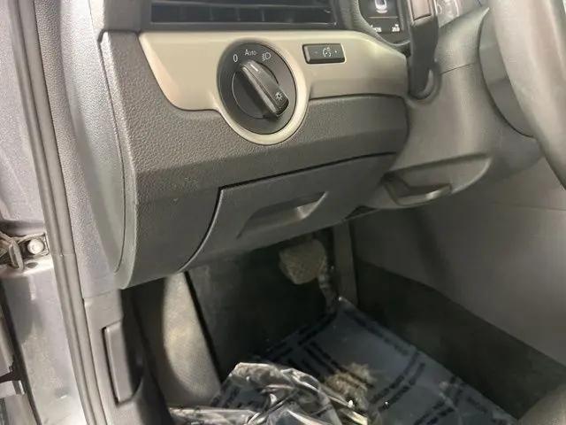 2022 Volkswagen Passat 2.0T SE