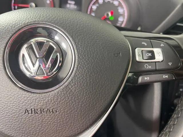 2022 Volkswagen Passat 2.0T SE