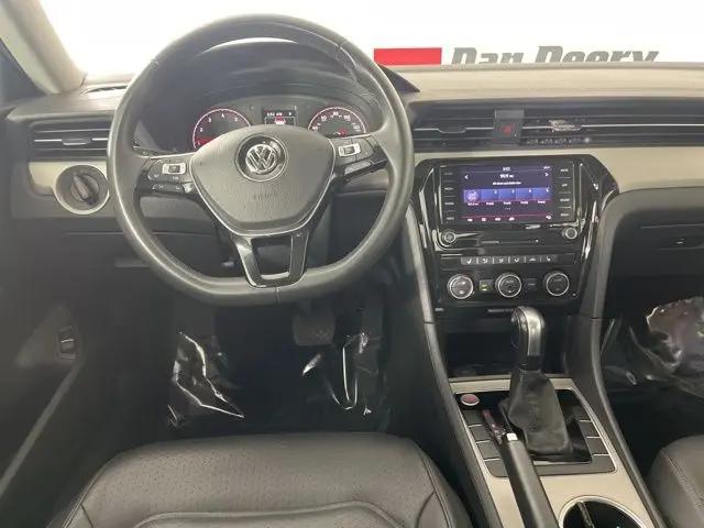 2022 Volkswagen Passat 2.0T SE