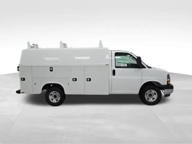 2026 Chevrolet Express Cutaway Work Van