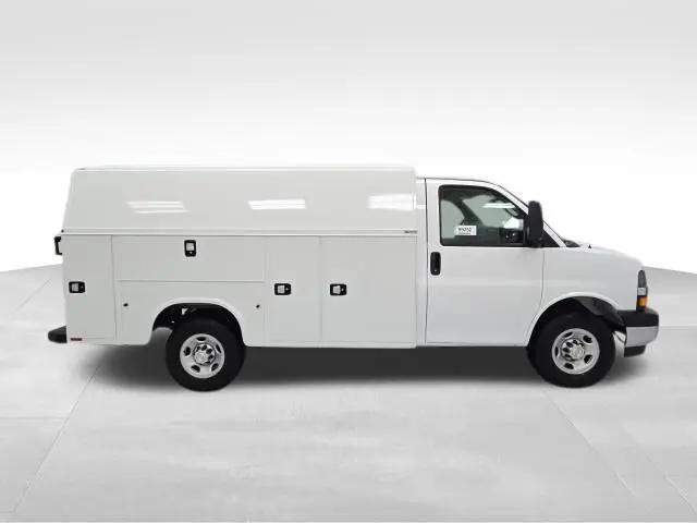 2026 Chevrolet Express Cutaway Work Van