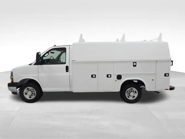 2026 Chevrolet Express Cutaway Work Van