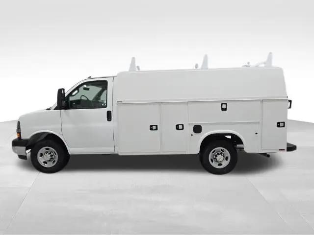 2026 Chevrolet Express Cutaway Work Van