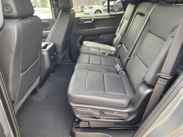 2025 Chevrolet Tahoe 4WD LT