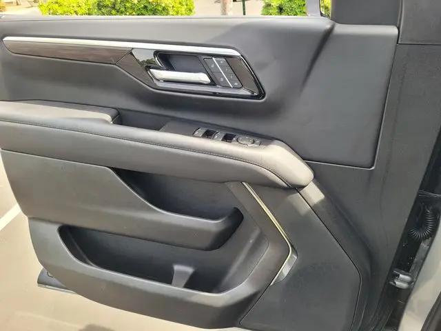 2025 Chevrolet Tahoe 4WD LT