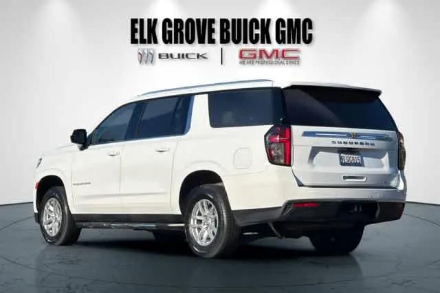 2024 Chevrolet Suburban 4WD LT