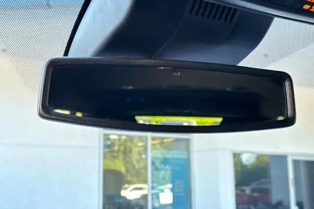 2024 Chevrolet Suburban 4WD LT