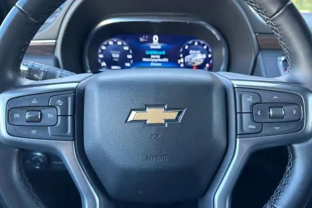 2024 Chevrolet Suburban 4WD LT
