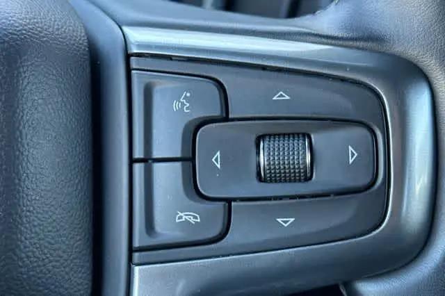 2024 Chevrolet Suburban 4WD LT