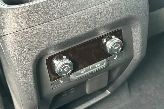 2026 GMC Acadia AT4 AWD