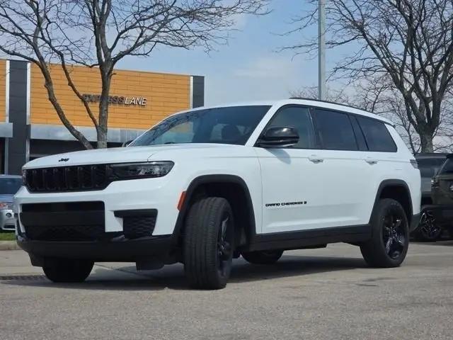 2023 Jeep Grand Cherokee L Altitude 4x4