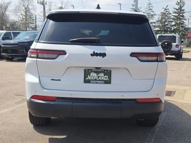 2023 Jeep Grand Cherokee L Altitude 4x4