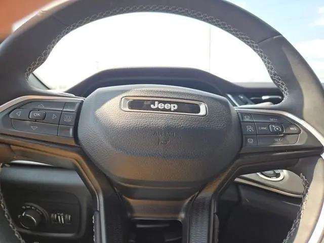 2023 Jeep Grand Cherokee L Altitude 4x4