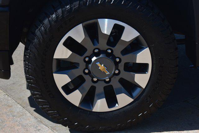 2021 Chevrolet Silverado 2500HD 4WD Crew Cab Standard Bed Custom