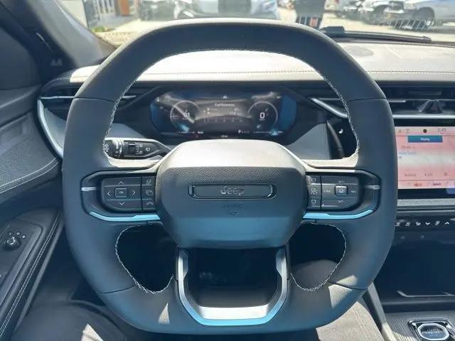 2026 Jeep Cherokee Laredo 4x4