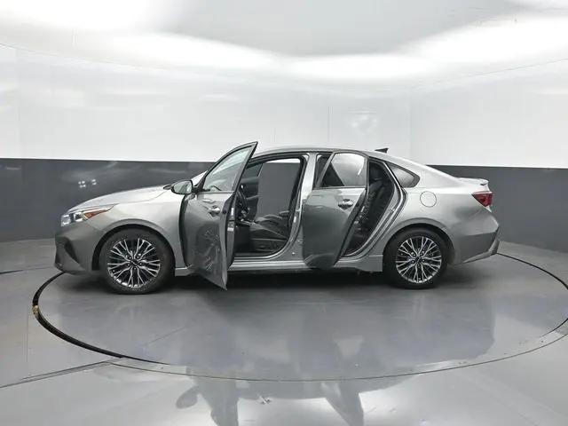 2022 Kia Forte GT-Line