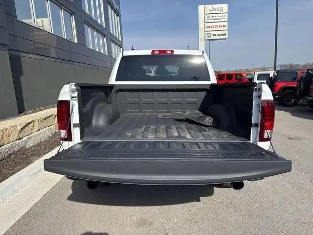 2024 Ram 1500 Classic Warlock Crew Cab 4x4 5'7" Box