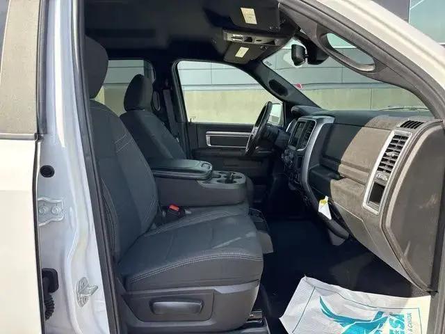 2024 Ram 1500 Classic Warlock Crew Cab 4x4 5'7" Box