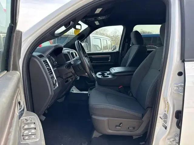 2024 Ram 1500 Classic Warlock Crew Cab 4x4 5'7" Box