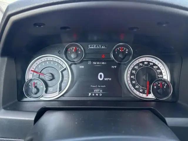 2024 Ram 1500 Classic Warlock Crew Cab 4x4 5'7" Box