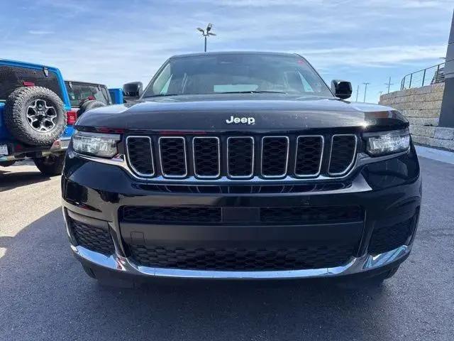 2025 Jeep Grand Cherokee L Laredo 4x4