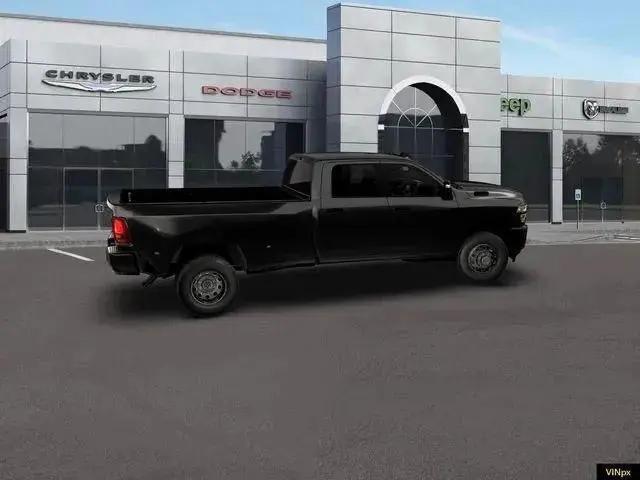 2026 Ram 3500 Big Horn Crew Cab 4x4 8' Box