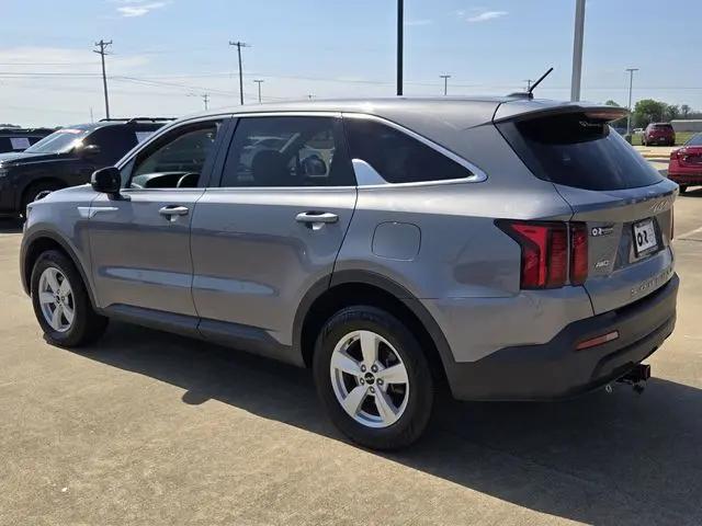 2022 Kia Sorento LX