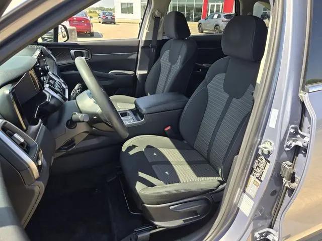 2022 Kia Sorento LX