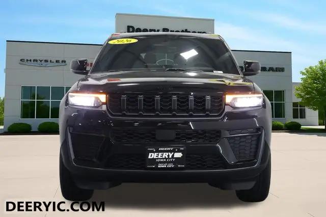 2026 Jeep Grand Cherokee L Altitude 4x4