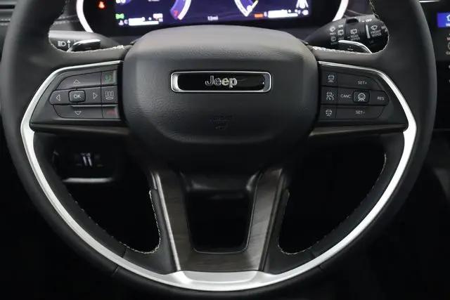 2026 Jeep Grand Cherokee L Altitude 4x4