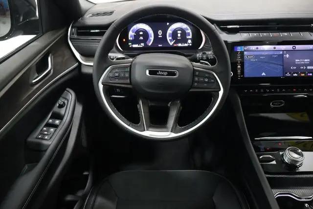 2026 Jeep Grand Cherokee L Altitude 4x4